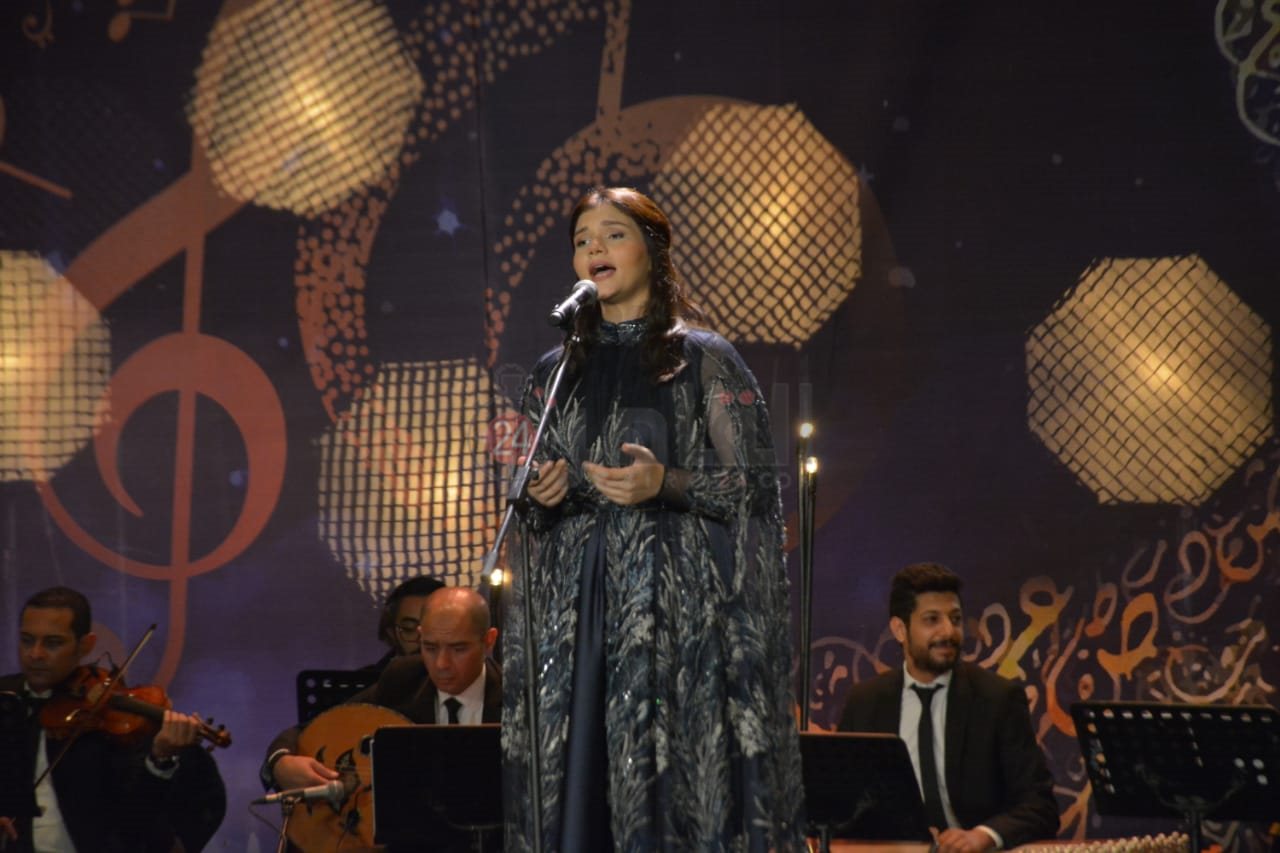 سناء نبيل (11)