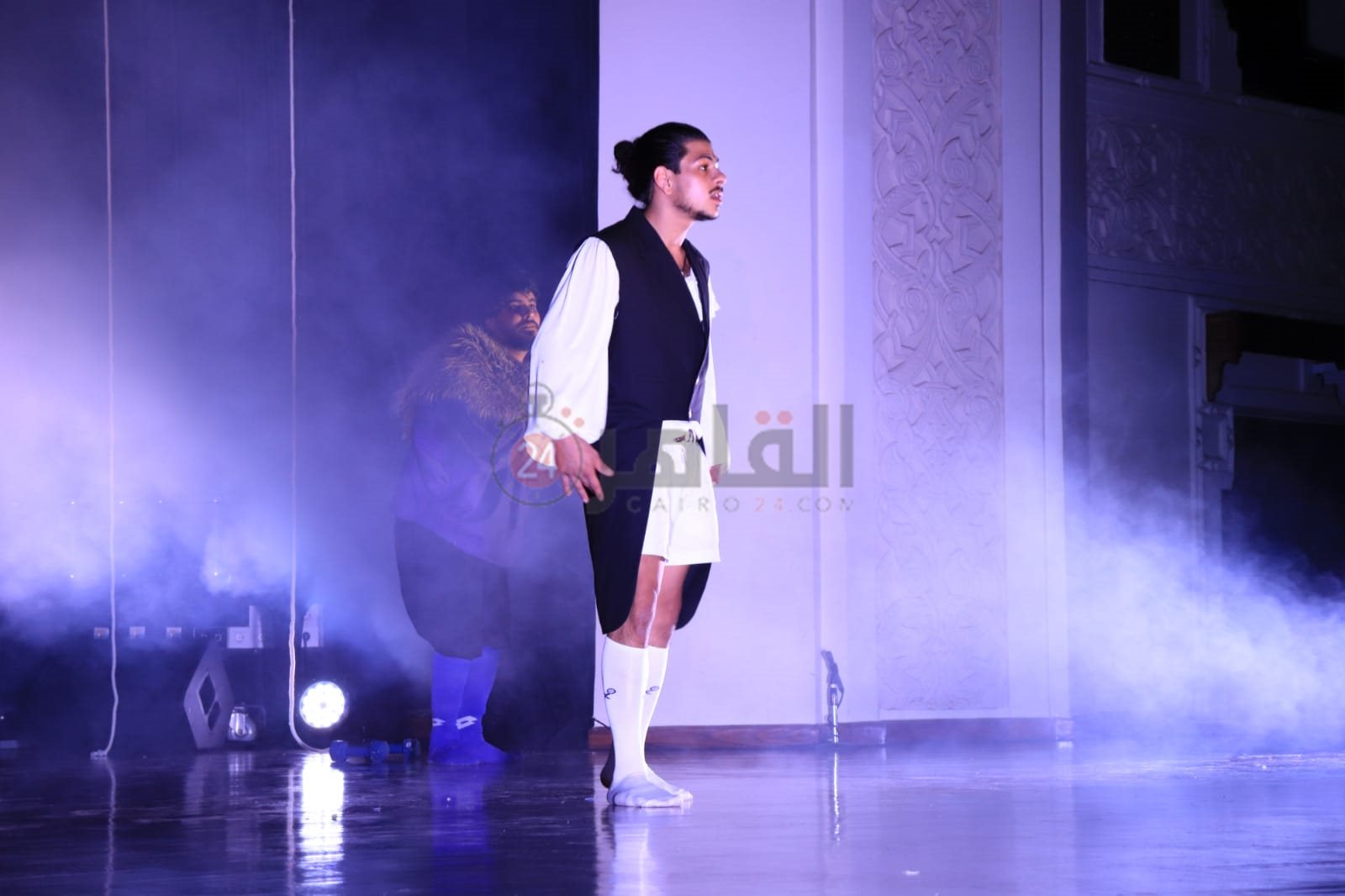 مسرحية طيور محبوسة (4)