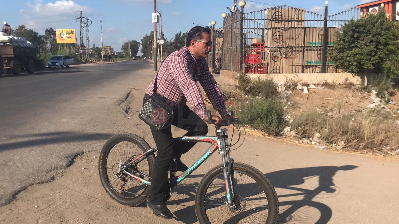 المدير بالري يتجه لعمله