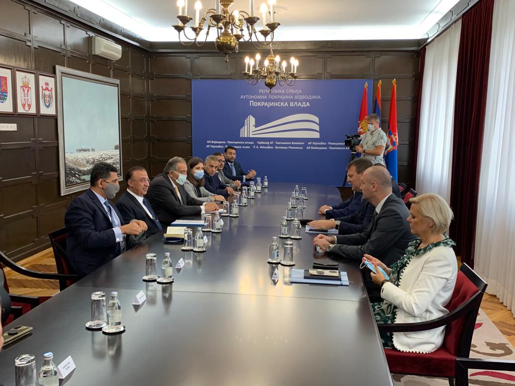 محافظ الإسكندرية يوقع اتفاقية تعاون مع عمدة نوفي ساد 