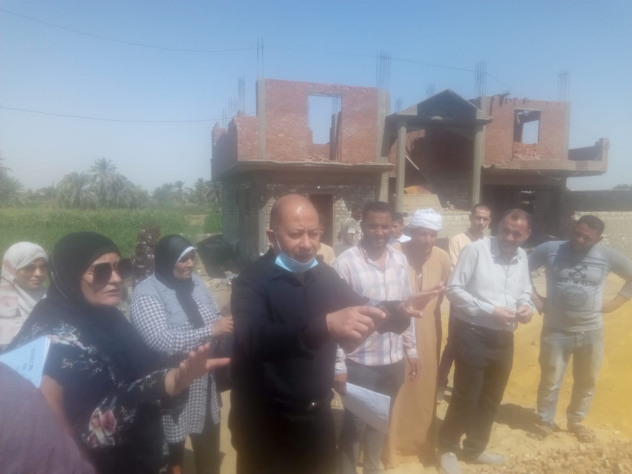 رئيس مياه الفيوم يتفقد مشروع قرية السعيدية