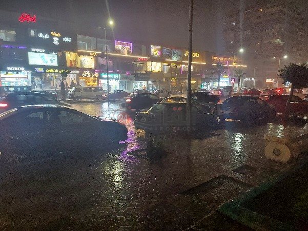 سقوط أمطار غزيرة علي شوارع بورسعيد 
