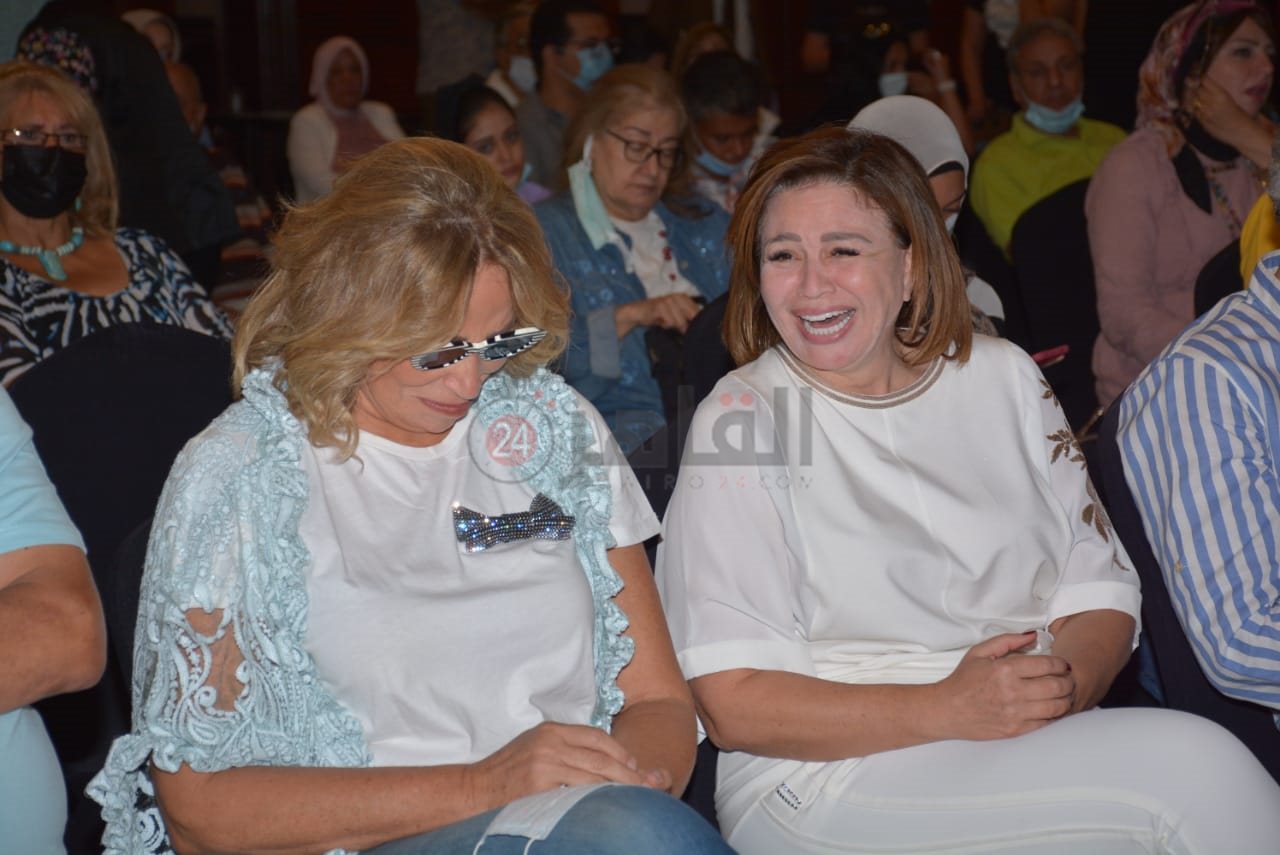 إيناس الدغيدي وإلهام شاهين