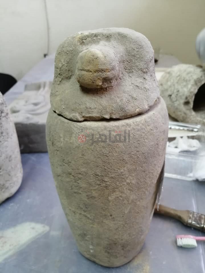 ترميم القطع الأثرية بالمخزن المتحفي بالمطرية (9)