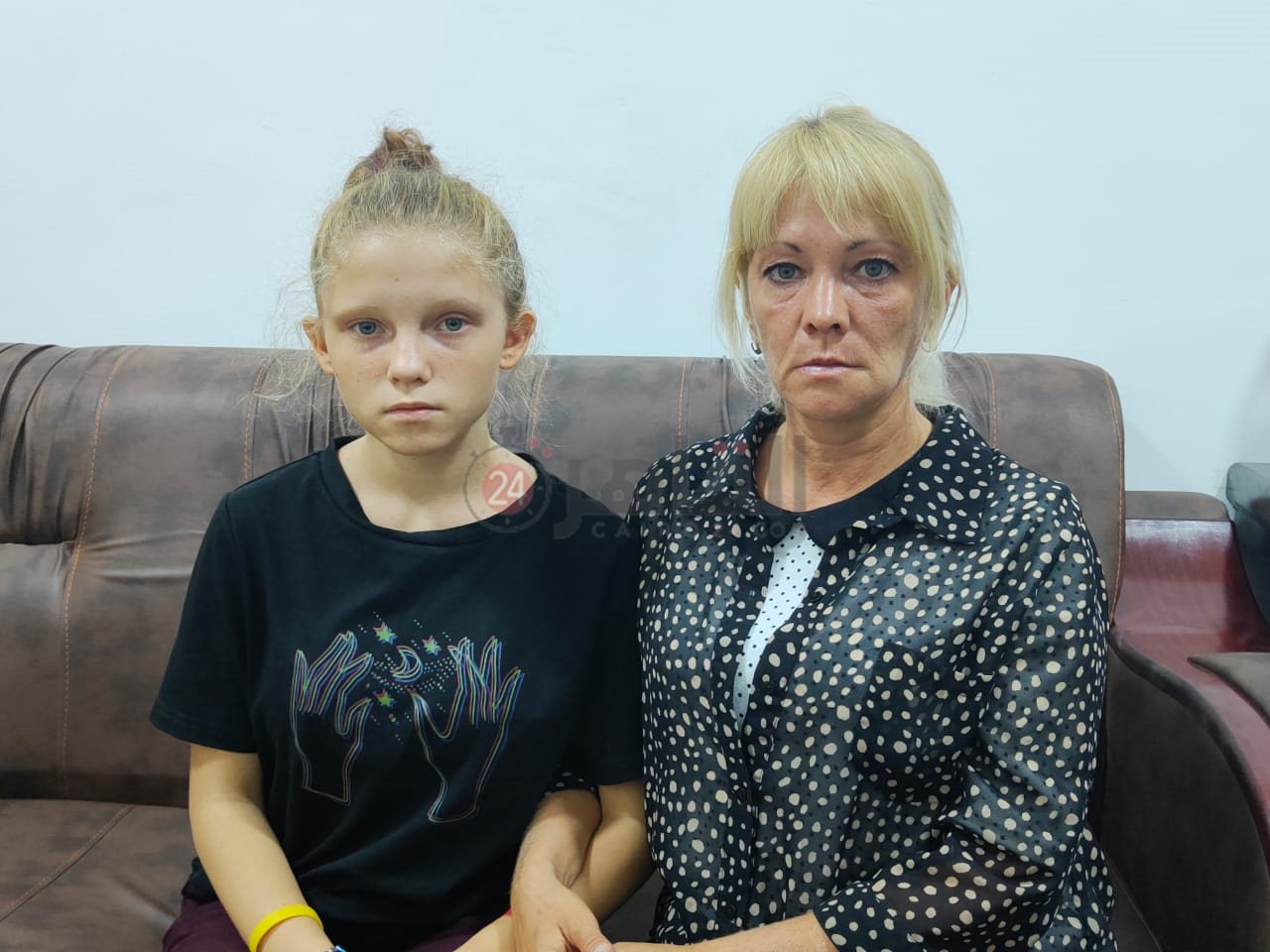 الطفلة مع أمها كاترينا