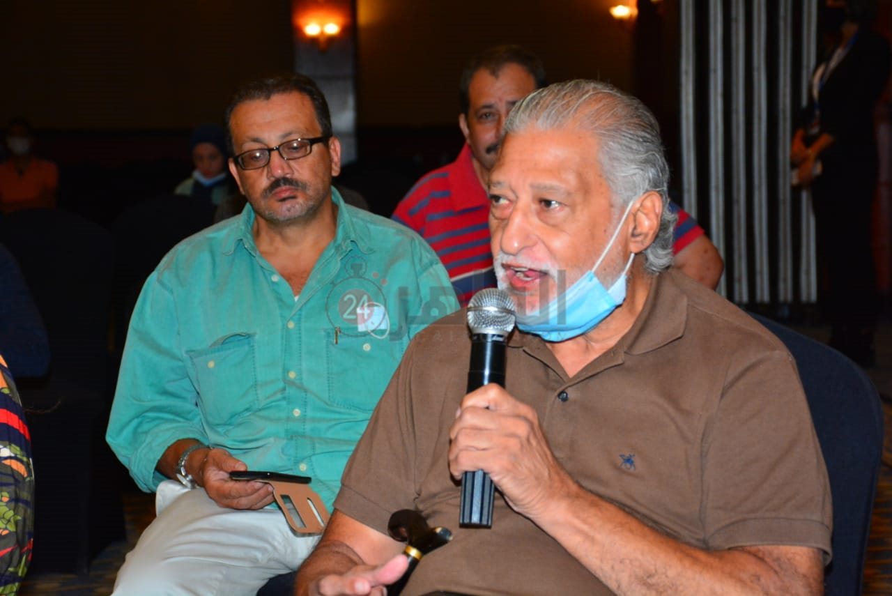 ندوة مئوية كمال الشناوي6