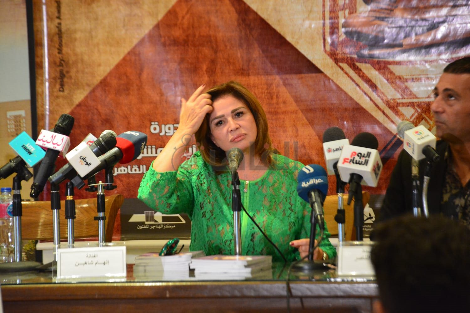 حفل توقيع كتاب إلهام شاهين (2)