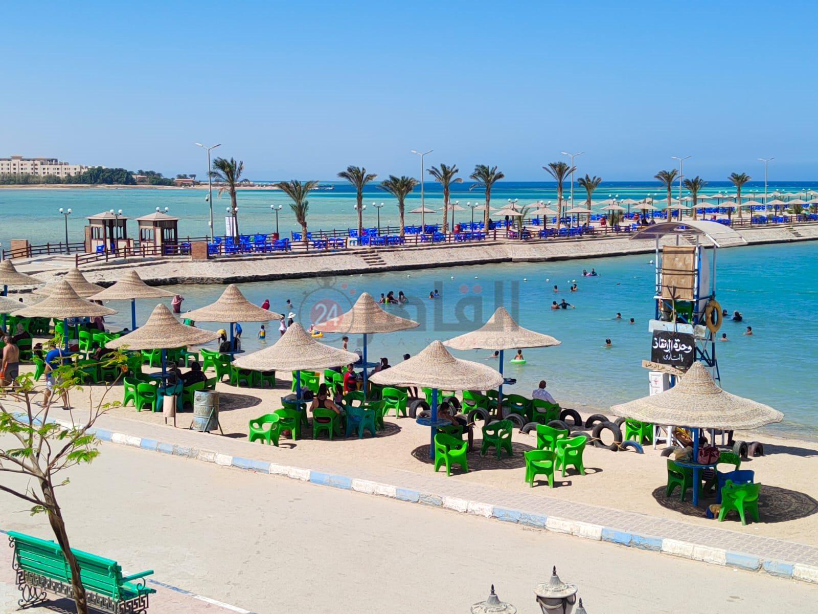 إقبال ضعيف من المصطافين على شواطئ الغردقة 