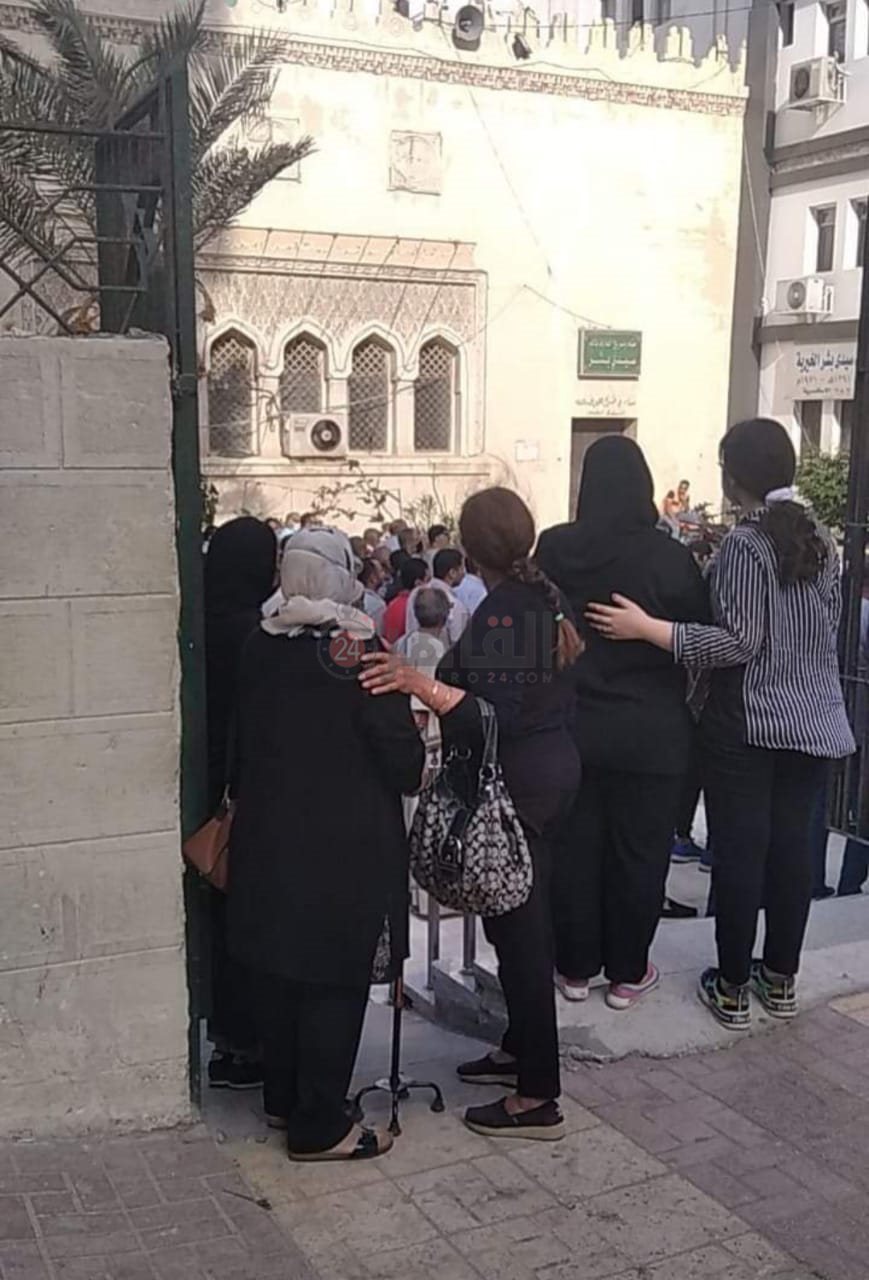 جانب من تشييع الجثمان