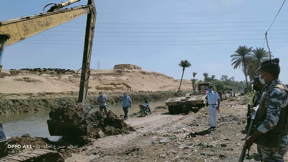 إزالة التعديات على بحر الغرق في الفيوم 