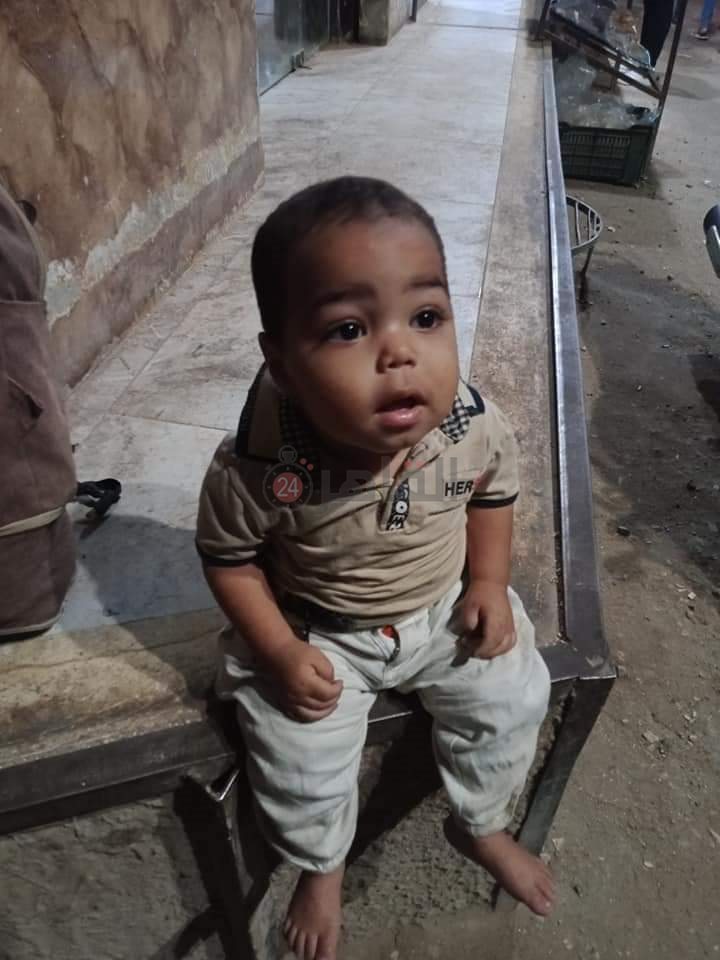 الطفل وقت إلقائه في الشارع 02