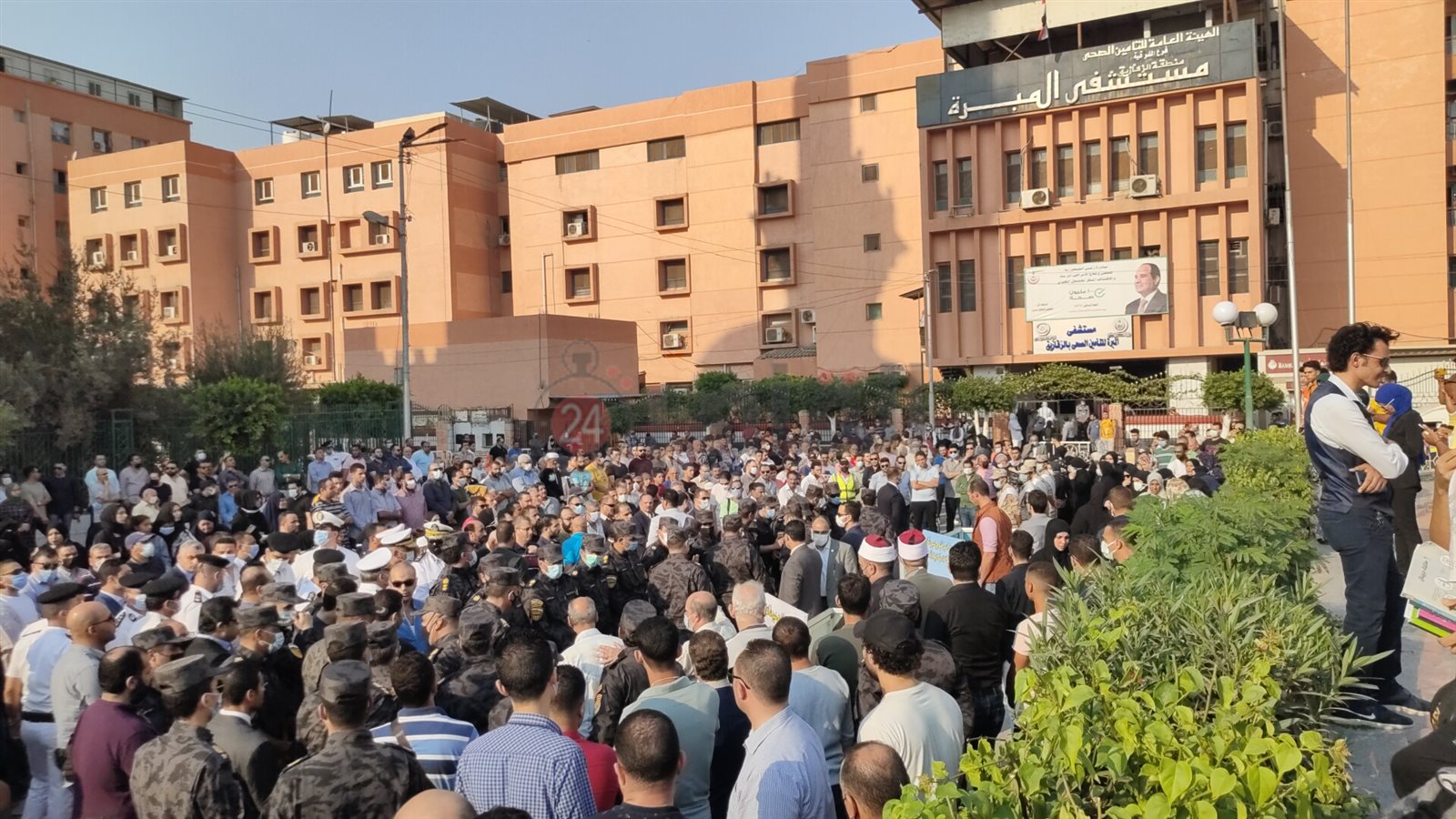 جنازة عسكرية وشعبية لشهداء حادث الإسماعيلية 9