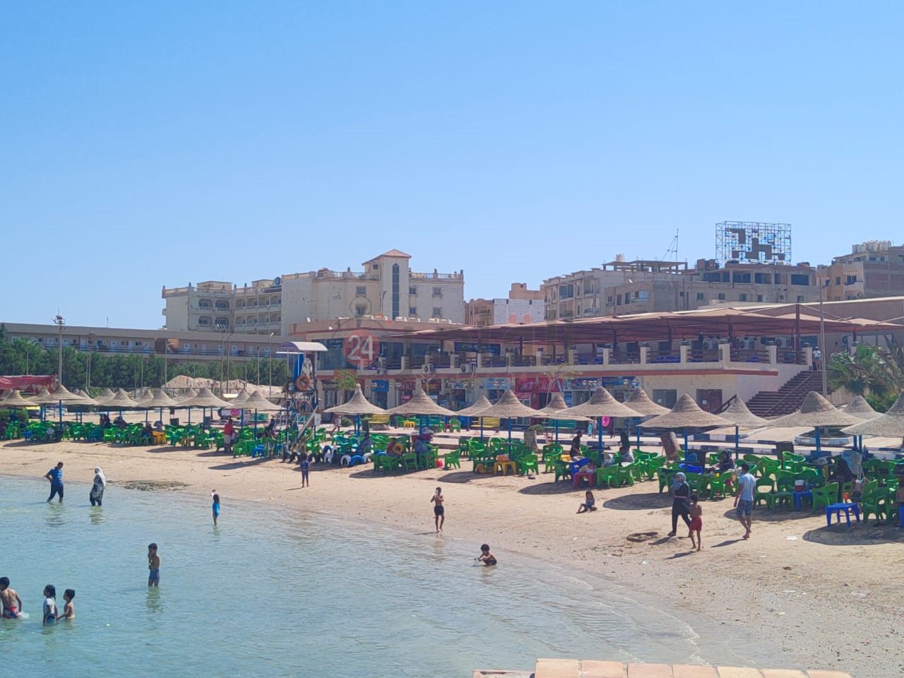  إقبال ضعيف على الشواطئ العامة بـ �الغردقة�