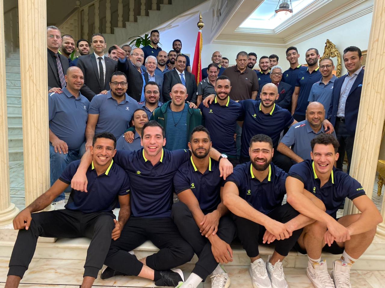 قنصل مصر بالسعودية يقيم مأدبة عشاء لبعثة يد الزمالك