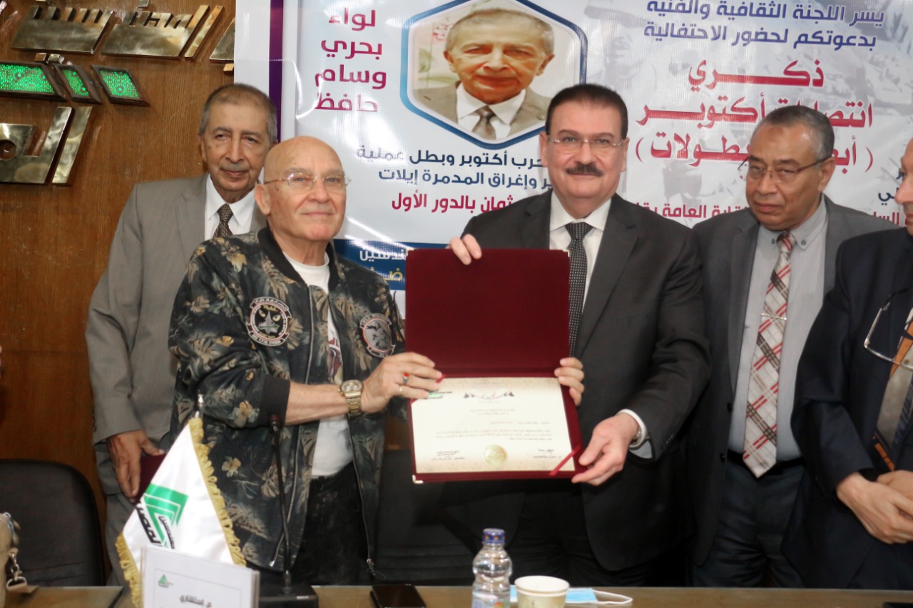 جانب من الندوة