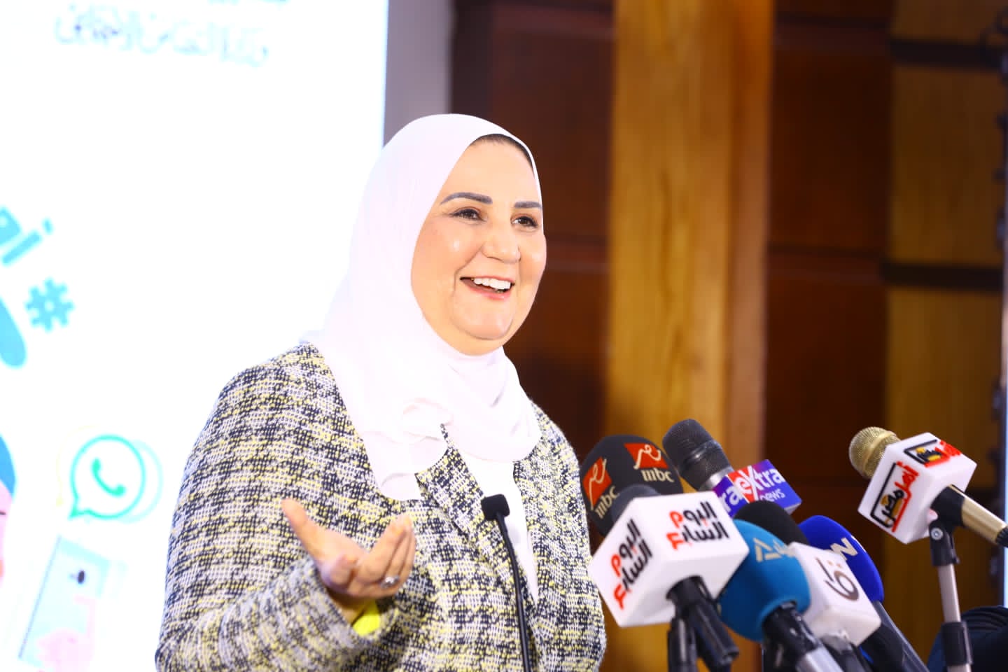 C629282B-81B7-481C-A8DE-C578E0B0F42E