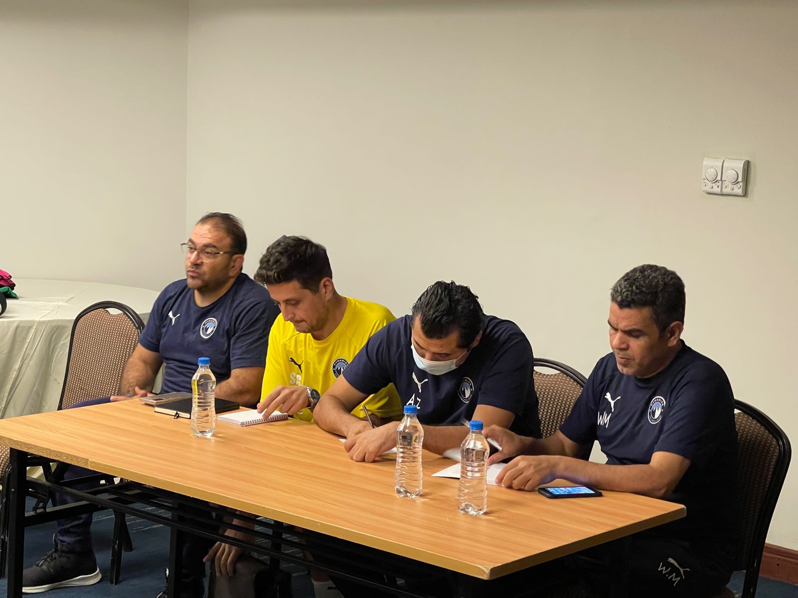 بيراميدز وعزام التنزاني