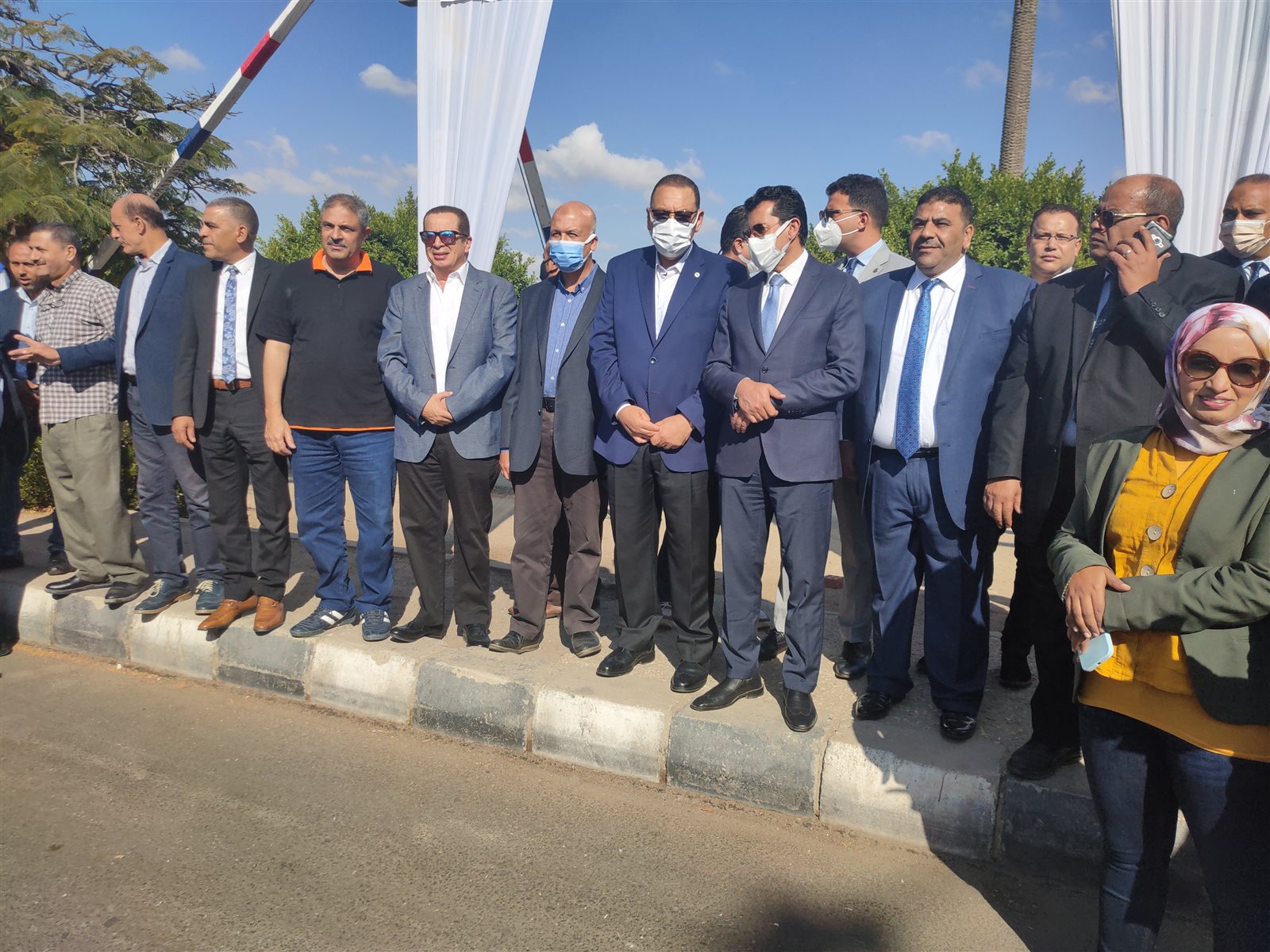 وزير الشباب في العاشر للمشاركة بالمسيرة 1