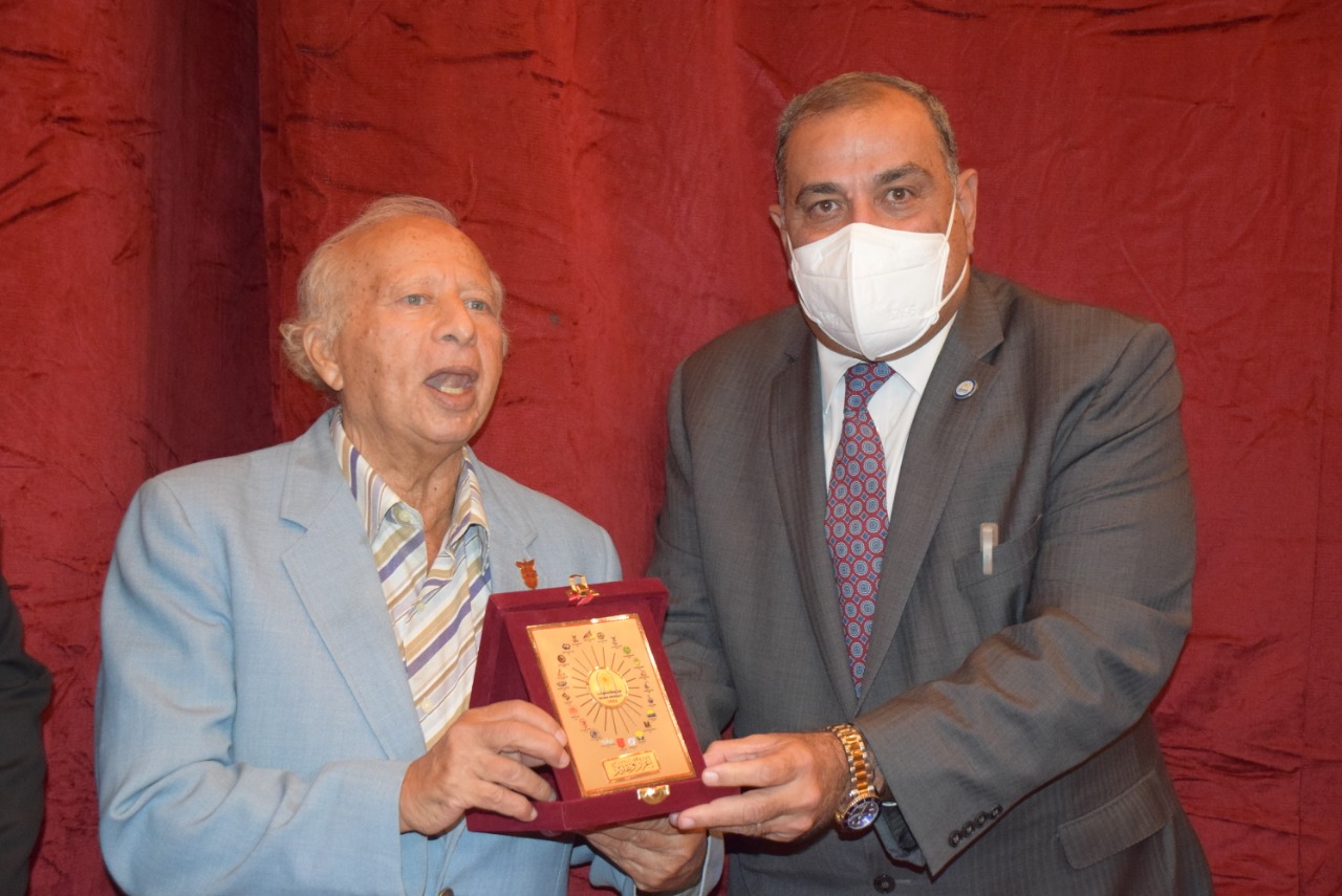 احتفالية المولد النبوي بجامعة حلوان