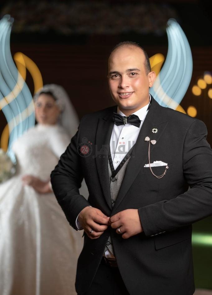 يوسف وزوجته يوم زفافه