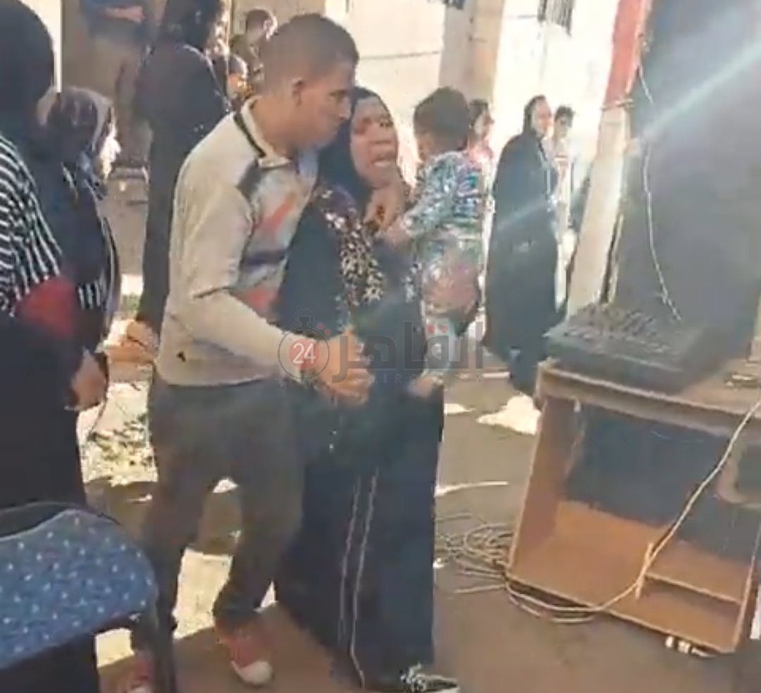 صراخ الأهالي 