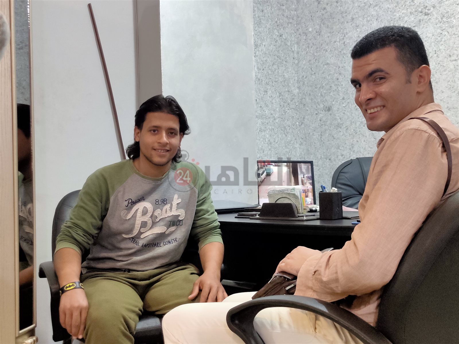 طارق أثناء حديثه لـ مراسل القاهرة 24