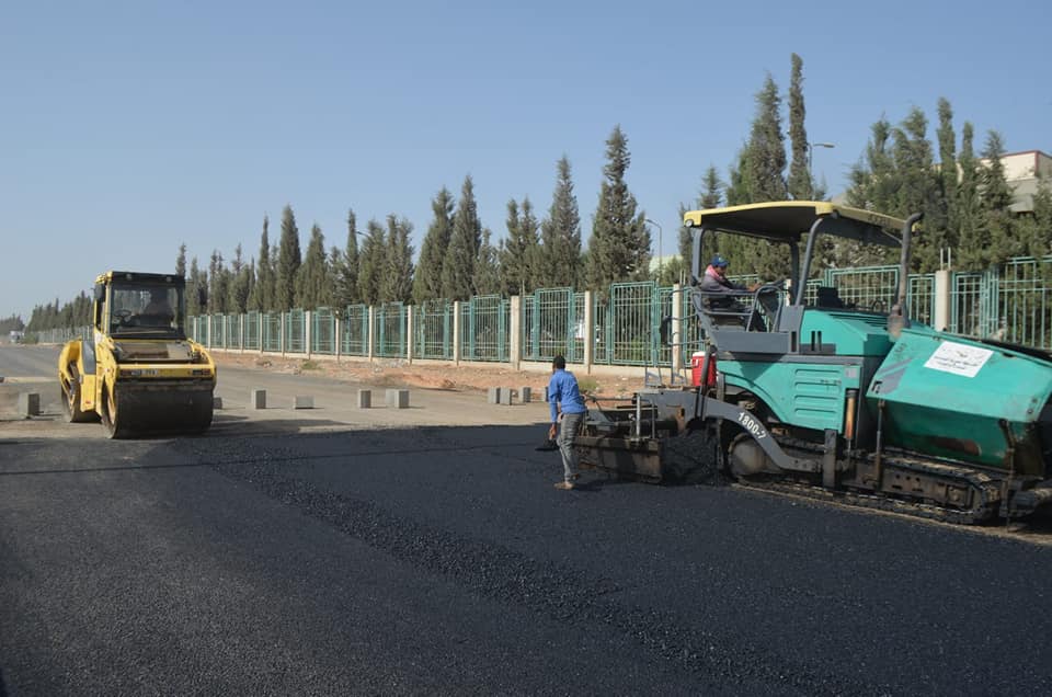 تمهيد الطريق لموقف سيارات القطار الكهربائي بالعاشر من رمضان 09