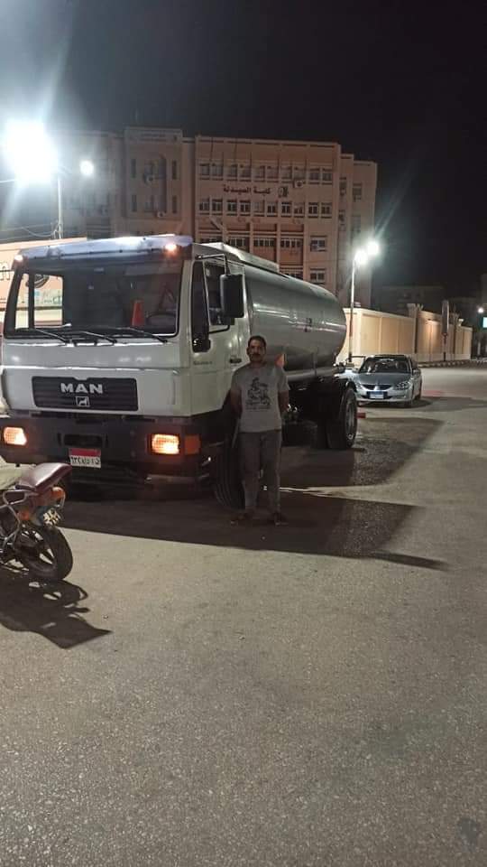 توافد سيارات المياه المتنقلة في الفيوم