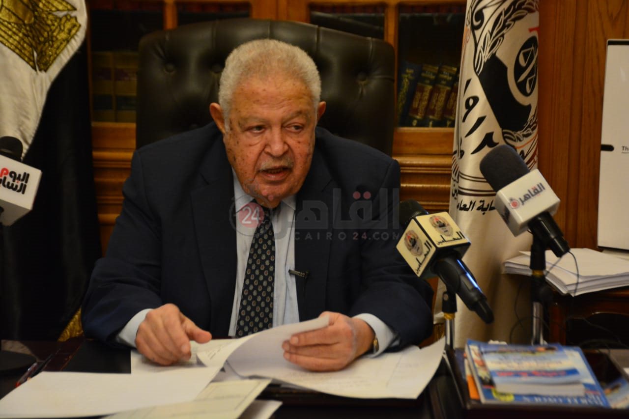 نقيب المحامين