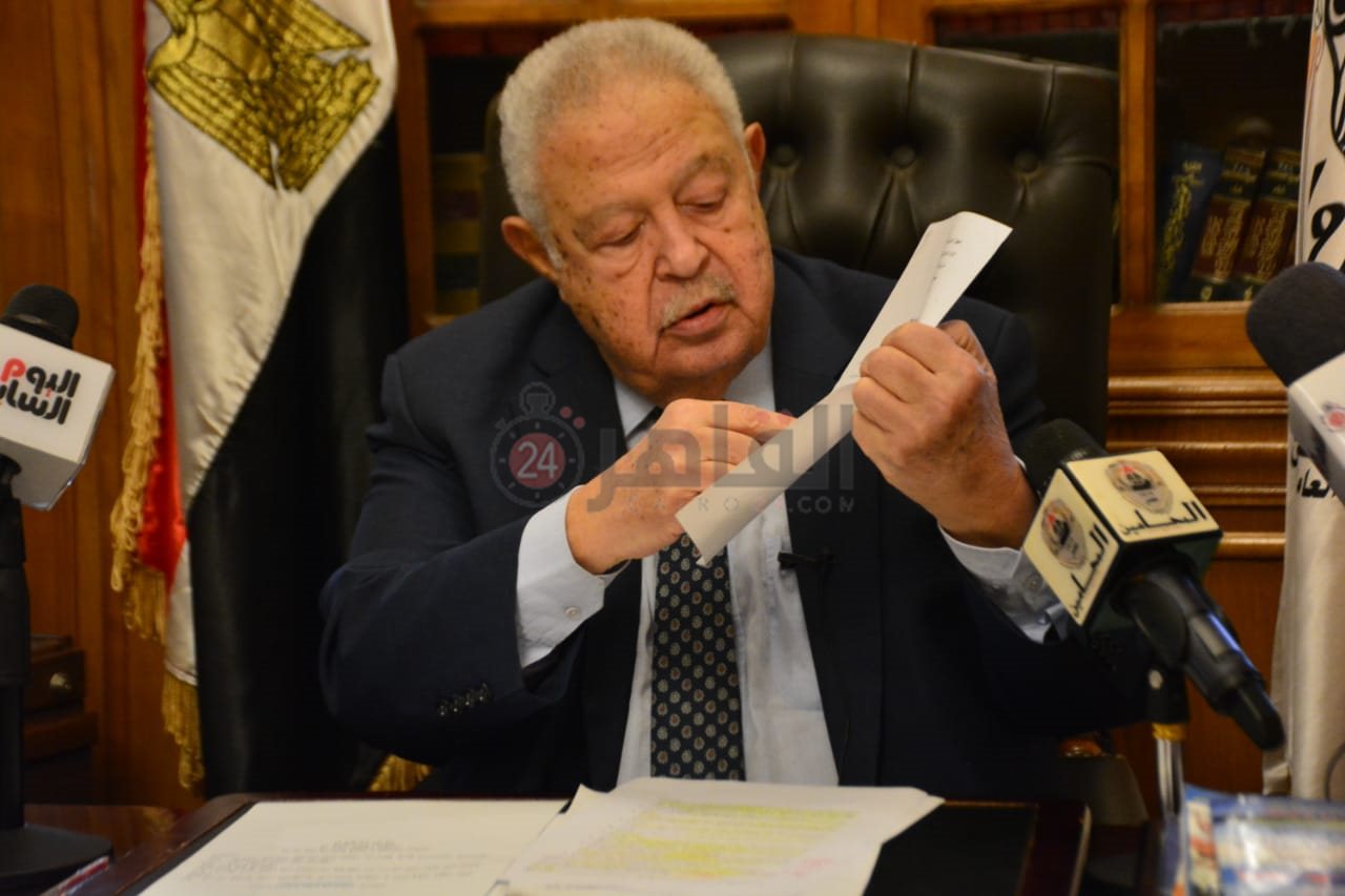 نقيب المحامين