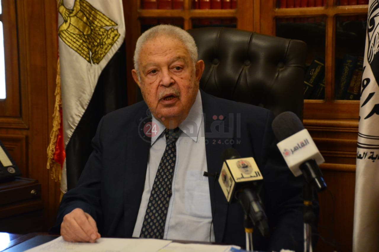 نقيب المحامين