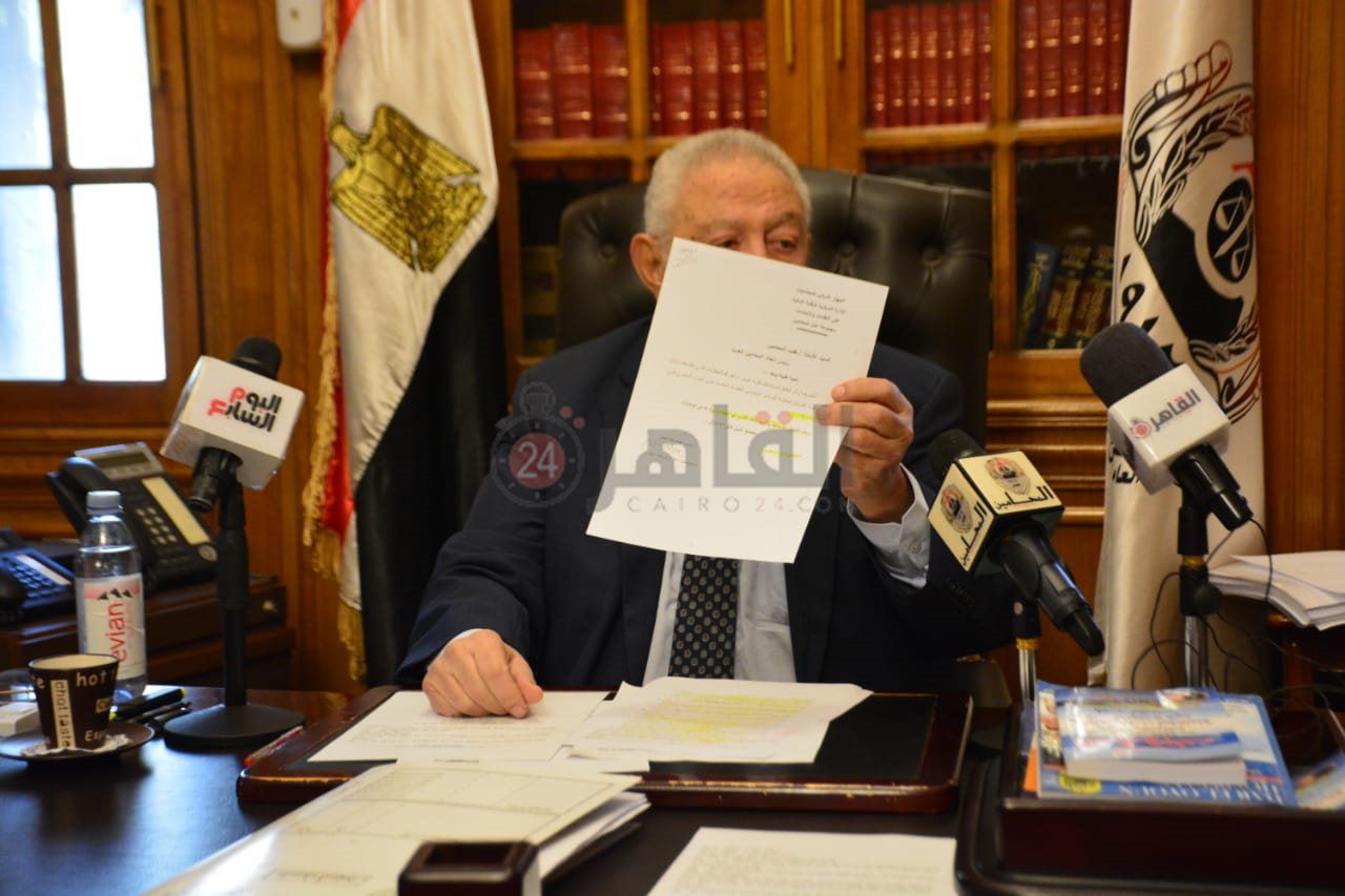 نقيب المحامين