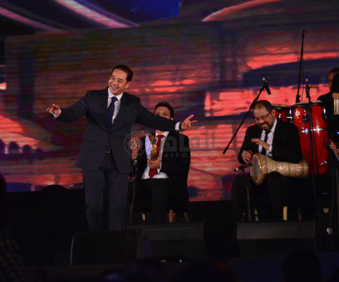 مدحت صالح (6)