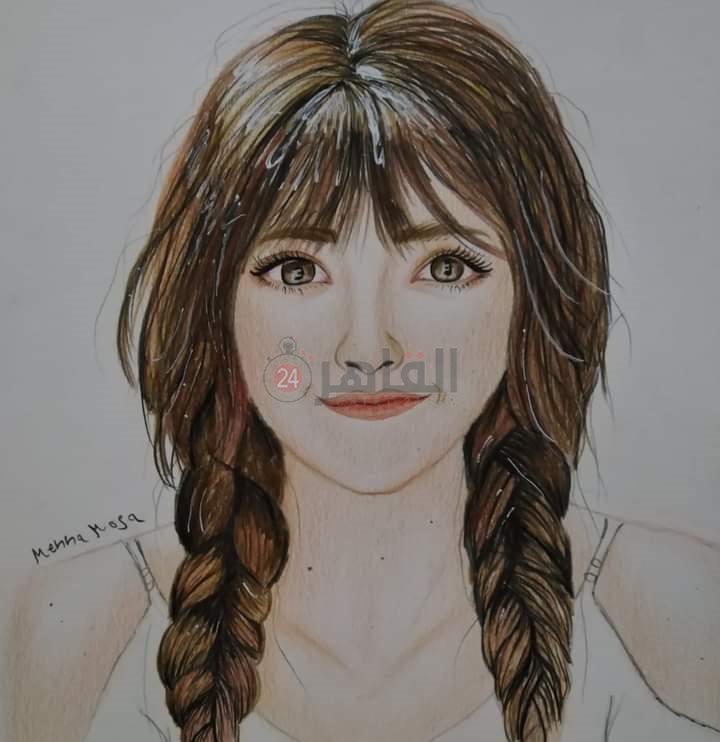 فتاة بـ ضفيرة