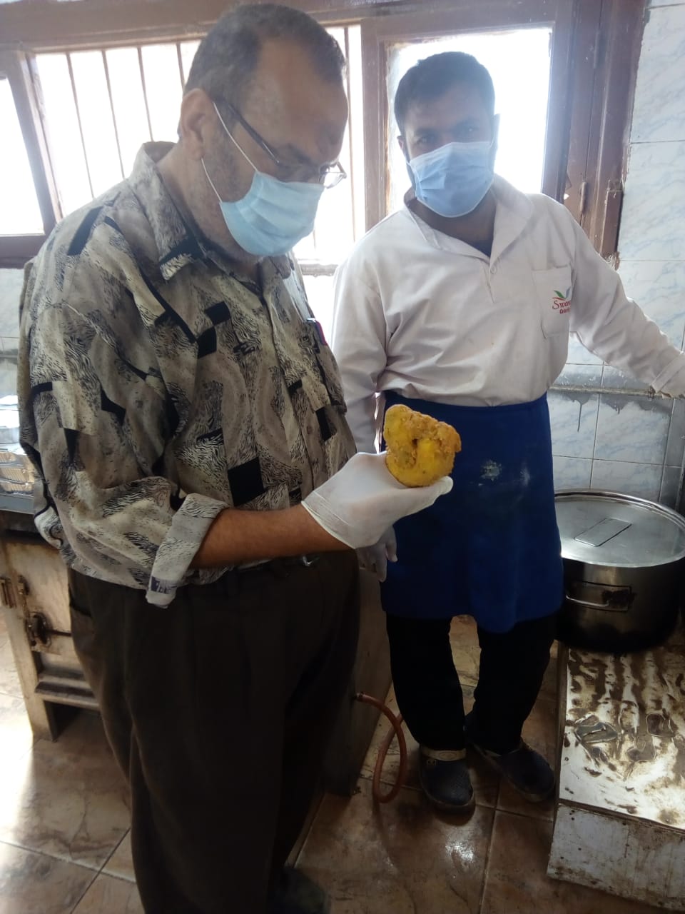 منشآت غذائية مخالفة بالشرقية 04