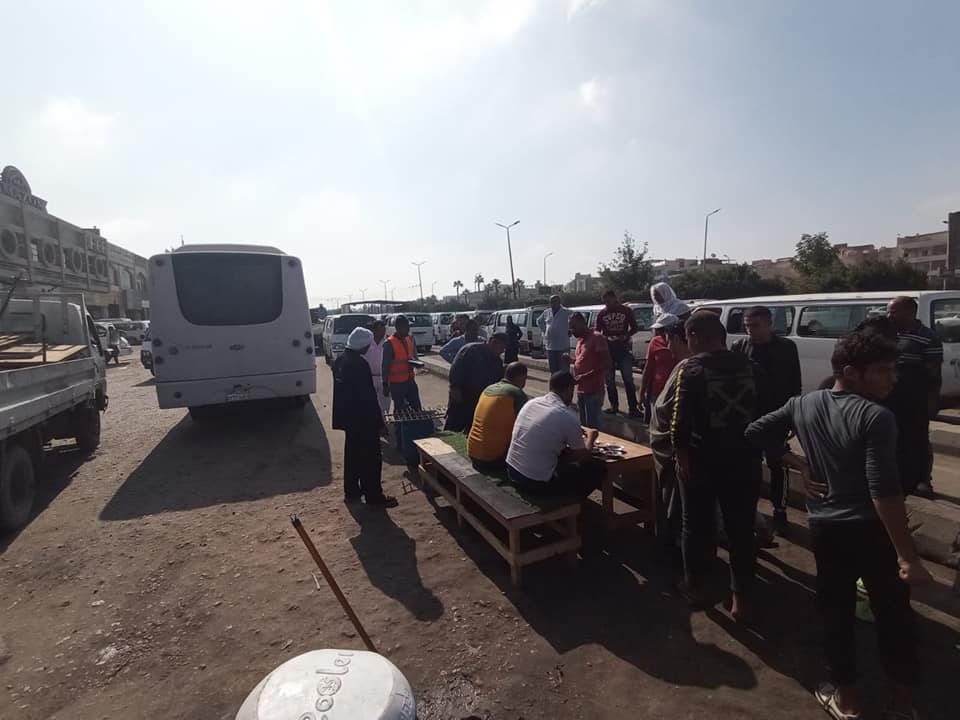 حملة لرفع الإشغالات بالعاشر من رمضان 01