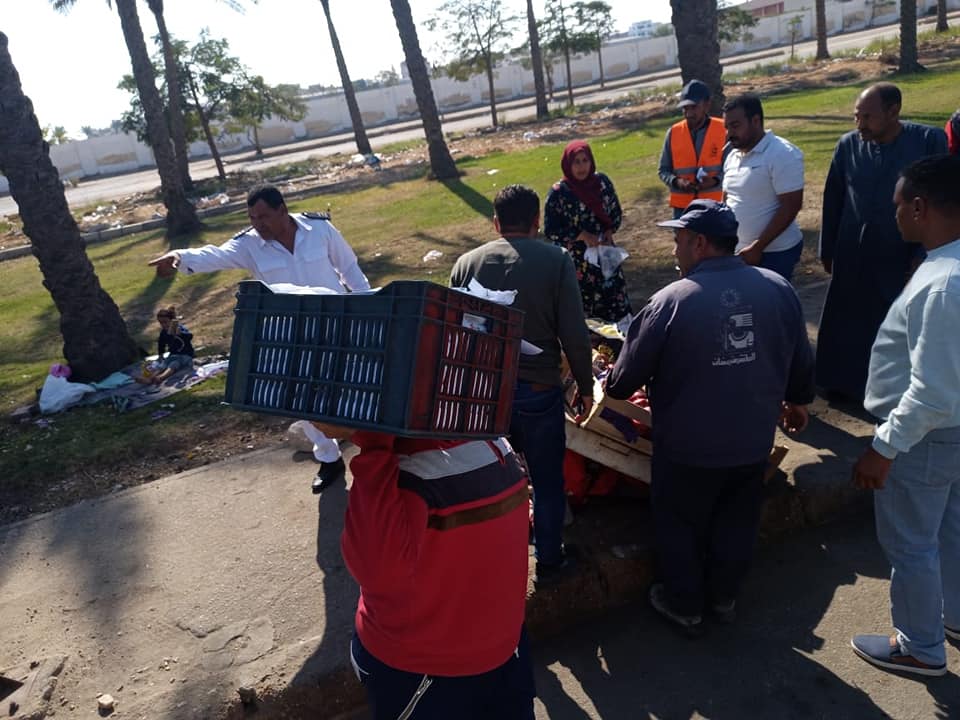 حملة لرفع الإشغالات بالعاشر من رمضان 011