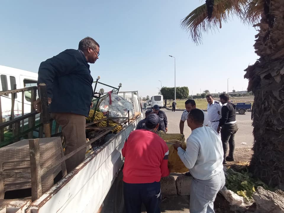 حملة لرفع الإشغالات بالعاشر من رمضان 013