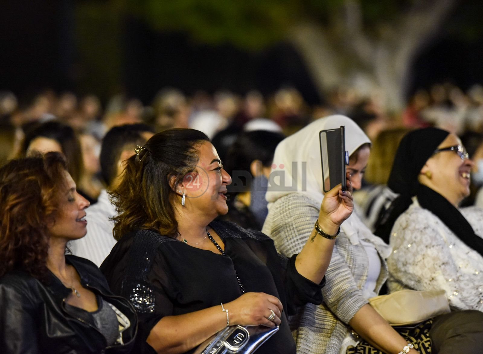 FF61B962-04C1-48E9-8582-80339D2FEACE