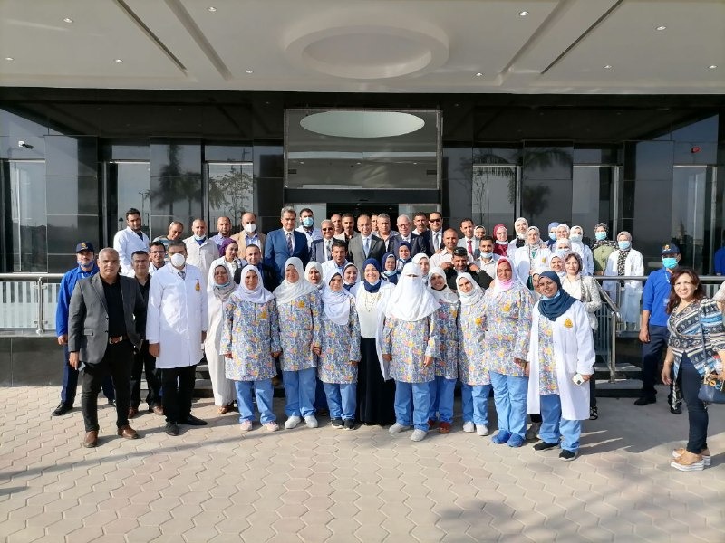 الوفد وفرق التمريض بالمستشفى