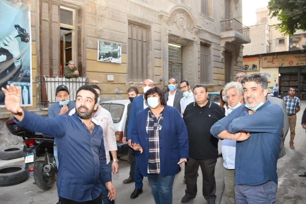 وزيرة الثقافة (1)