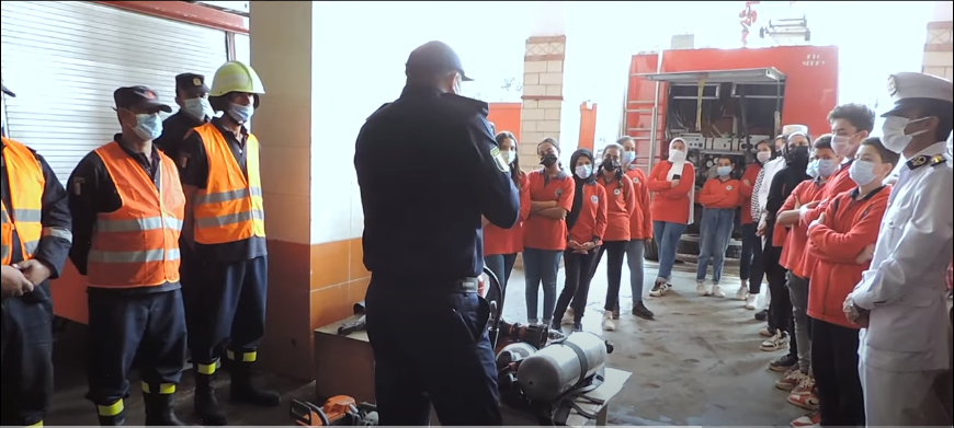 زيارة لطلاب إحدى المدارس