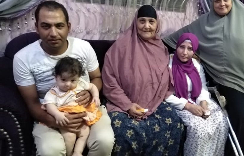 إيمان وأسرتها