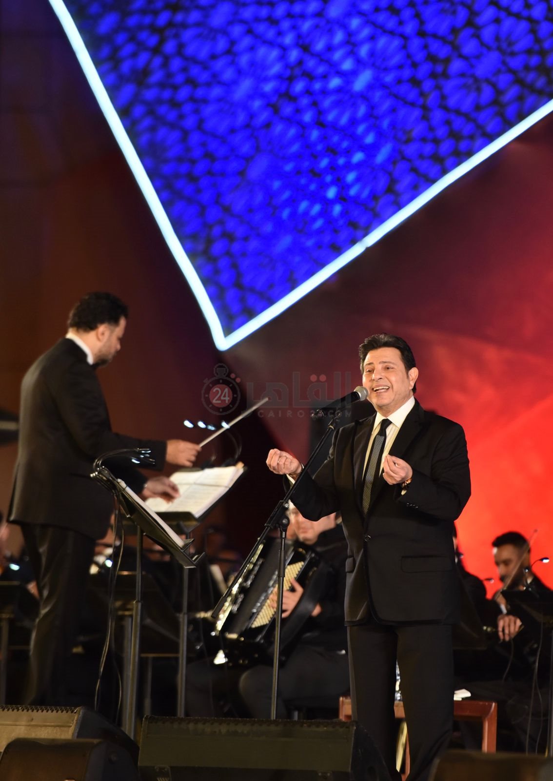 e7102743-a4ed-4f65-a649-39081a4ebbb6