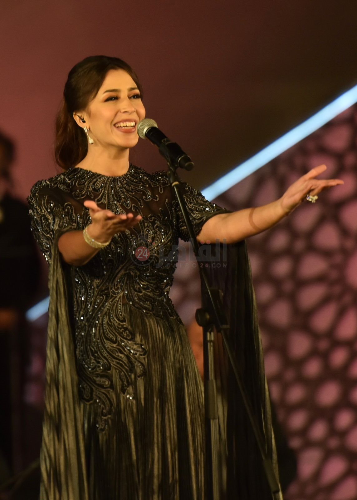 1656DF1B-9667-4E3F-8299-B9F4E45EE181