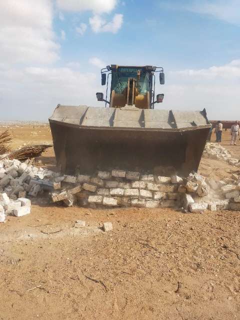 إزالة التعديات على الأراضي بالشرقية 01