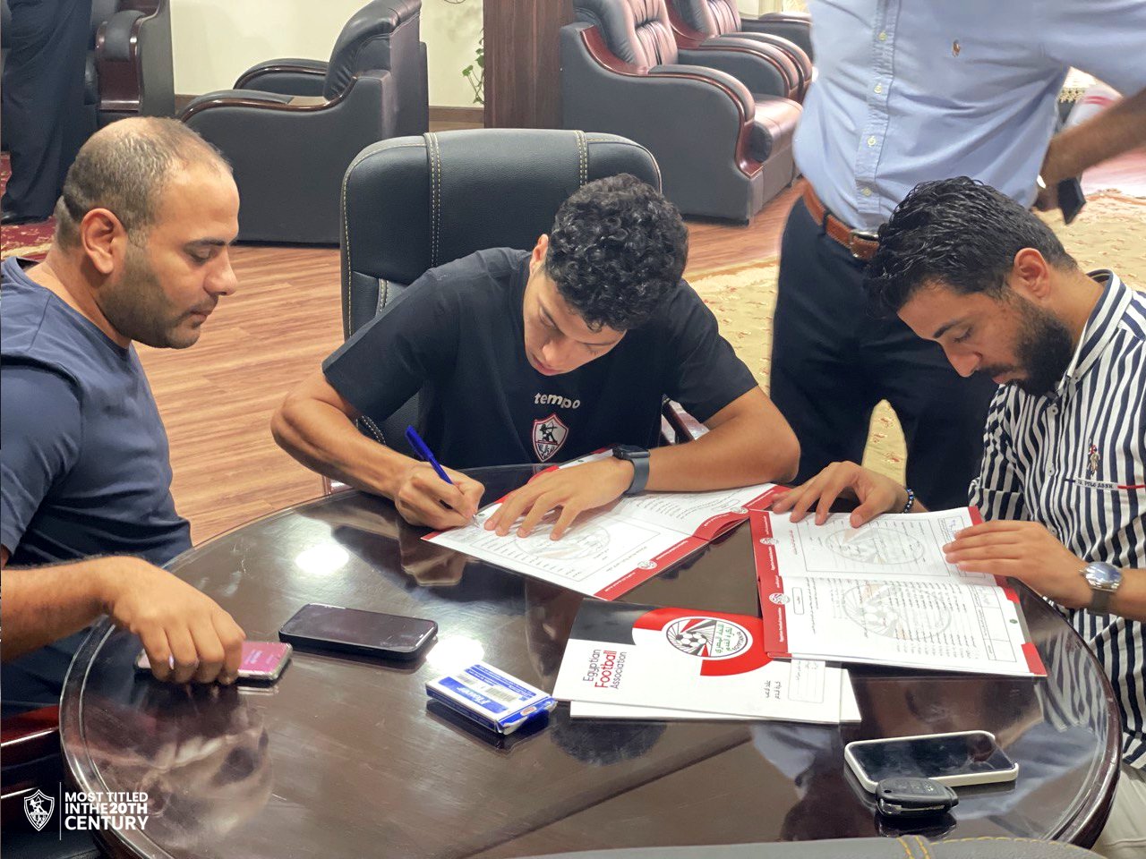 2b687fa8-9320-42d5-a980-32d958a72546