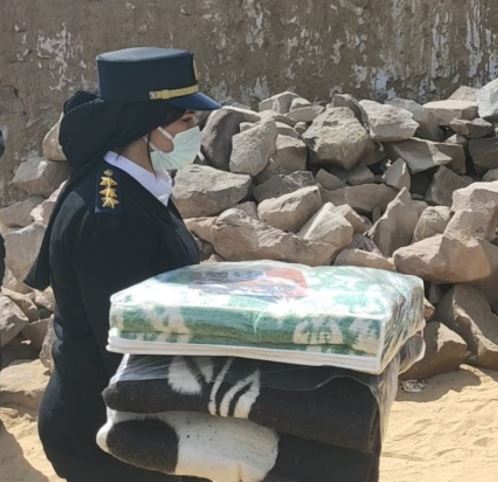 قوافل إنسانية لتوزيع عدد من المساعدات العينية على المواطنين بأسوان 