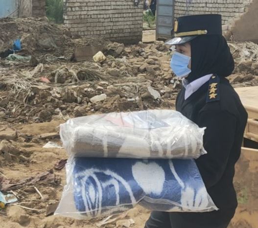 قوافل إنسانية لتوزيع عدد من المساعدات العينية على المواطنين بأسوان 