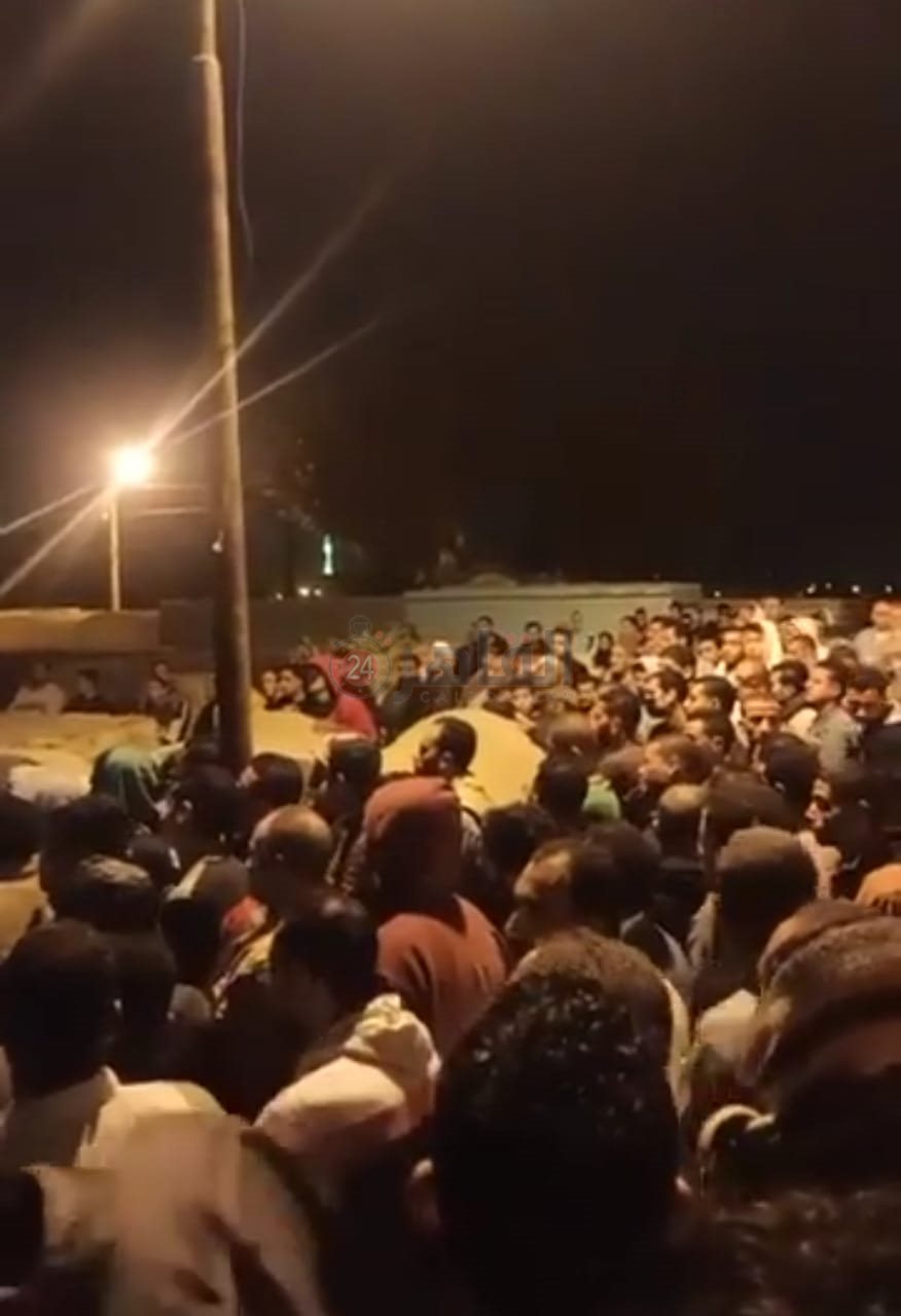 جنازة ضحايا حادث انقلاب سيارة زفاف بالشرقية 03